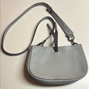 Elegant Gray Leather Shoulder Bag By Marc Jacobs